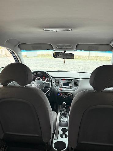 Kia: Kia Rio: 1.4 l | 2009 il Hetçbek — 7