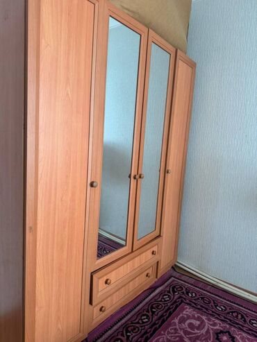 Uzunmüddətli kirayə mənzillər: Yasama rayonu,Yeni yasamal,Qismət şadlıq sarayı tərəfə qalxanda,9 — 5