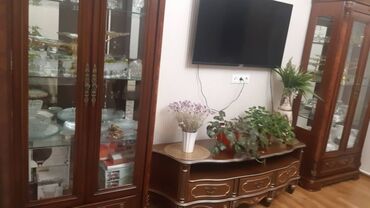 продаю гостиницу in Кыргызстан | ГОРНИЧНЫЕ: Продаю элитноеклассическое гарнитура