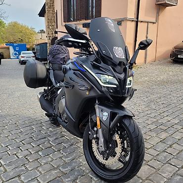 cfmoto 250sr: 650 sm3, 2022 il, 8000 km — 5
