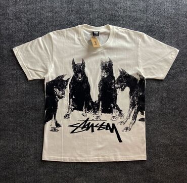 ağ futbolka: Футболка Stussy, M (EU 38), L (EU 40), цвет - Белый