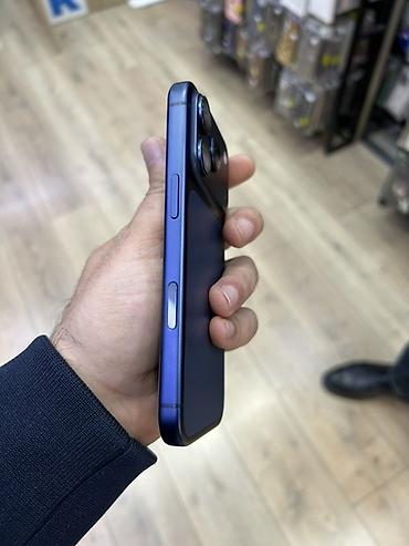 iphone s4: IPhone 17 Pro, 256 GB, Face ID — 3