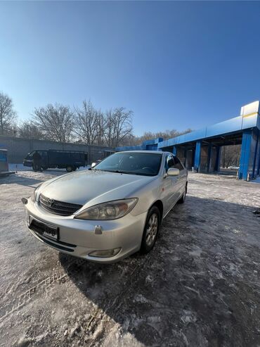 Toyota: Toyota Camry: 2004 г., 2.4 л, Механика, Бензин, Седан