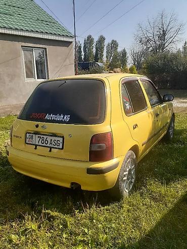 mazda 323 f: Nissan March: 2002 г., 1.1 л, Автомат, Бензин, Хэтчбэк — 2