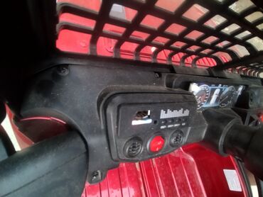 Uşaq üçün elektrik maşınları: 400 manata alınıb Uşaq üçün elektrikli mini jeep – qırmızı rəngdə — 1