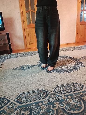 Geniş kəsimli tünd mavi/cins şalvar - Model: loose/relaxed fit, hündür