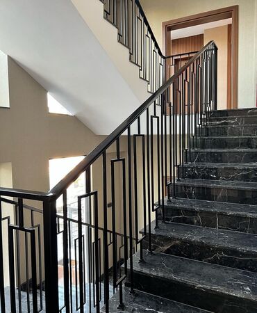 Pilləkən məhəccərləri: Metal EN MMC olaraq istədiyiniz forma və ölçüde demir işlerinin — 25