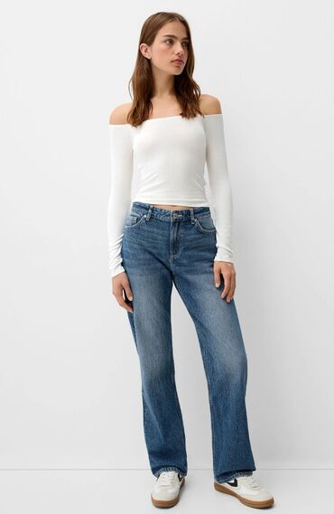 reserved pantalone: Bershka straight high waist farmerke
Vel 38