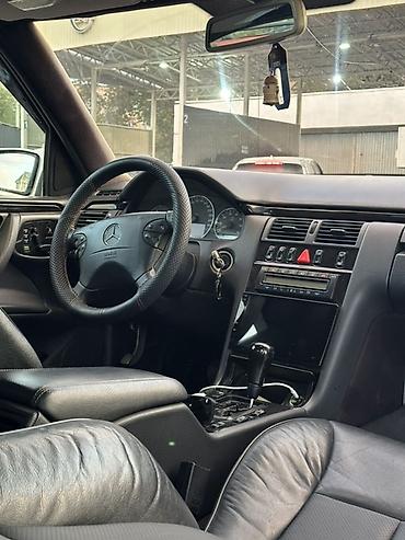 vw id4: Mercedes-Benz E-Class: 1998 г., 4.3 л, Автомат, Бензин, Седан — 10