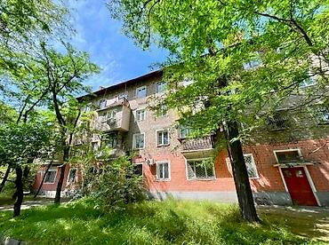 2 комнаты, 40 м², Юг-2 мкр Хрущевка, 4 этаж, Косметический ремонт