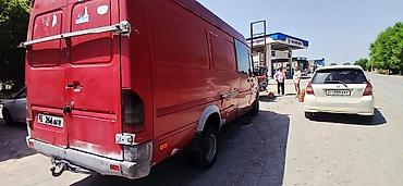 Унаа: Жеңил жүк ташуучу унаа, Mercedes-Benz, Колдонулган — 2