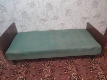 кровать новые: Односпальная кровать, Б/у, С матрасом, длина - 2000 см