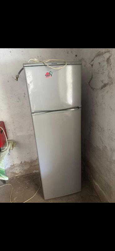 Aspiratorlar: İşlənmiş 2 qapılı Soyuducu Satılır, rəng - Ağ