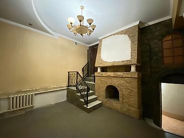 Долгосрочная аренда домов: 750 м², 15 комнат, Евроремонт, Забор, огорожен, Парковка — 4