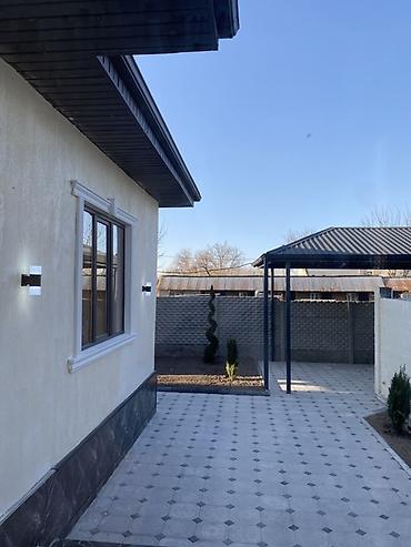 Продажа коттеджей и домов: 🏡 Продаётся уютный дом с современным ремонтом! 📍 Район: Новопавловка — 3