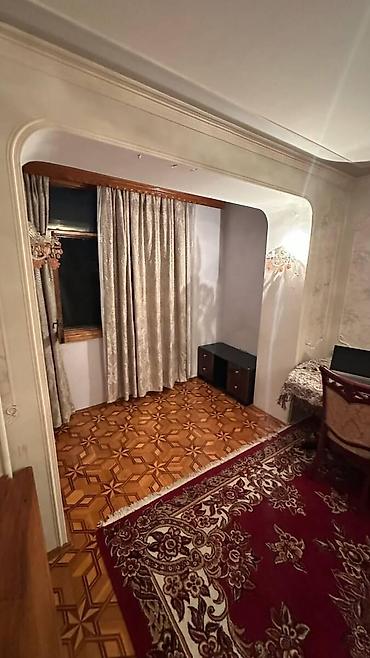 xankəndi evlərin satisi: Bakı, Həzi Aslanov qəs., 4 otaqlı, Köhnə tikili, m. Həzi Aslanov, 100 kv. m — 4