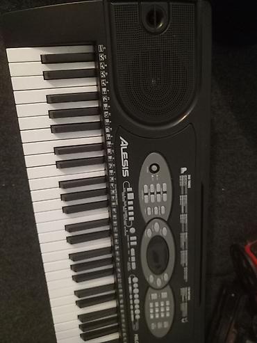 mikrofoni cena: Alesis MIDI klavijatura/aranžer sa ugrađenim zvučnicima - 61 pune — 1