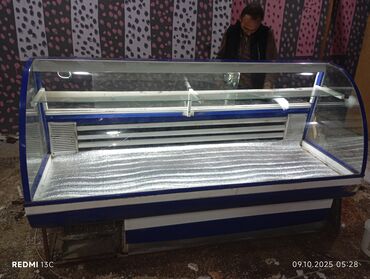 coca cola soyuducu: Soyuduculu vitrîn – 2 qapılı, şüşəli, işıqlı.Uzun müddət istifadə