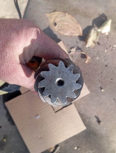 Резцы: Юто тракторго запчаст сатылат . передоктун хваставиги 454, 554 ко — 2