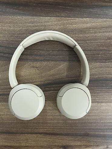 Audio: Sony qulaqlıq – krem rəngli on-ear/over-ear tipli, yastıqlı başlıq və — 1