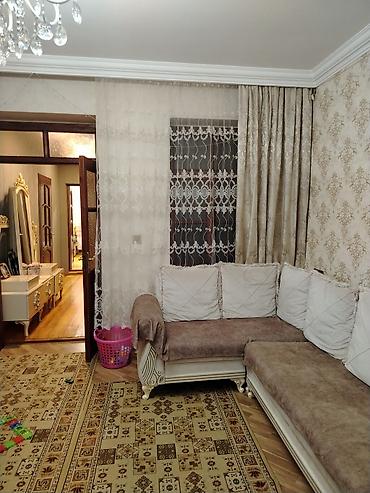 daraq desti: Şəxsi evimdir. 113m², 3 otaq, 113 və 208,209,35,184 nömrəli avtobus — 2