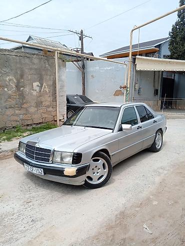 190 radiator: Mercedes-Benz 190 (W201) sedan - Kuzov: gümüş rəng, 4 qapı, klassik — 1