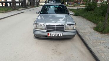 Οχήματα - Διόνυσος: Mercedes-Benz E 300: 3 l. | 1995 έ. | Sedan