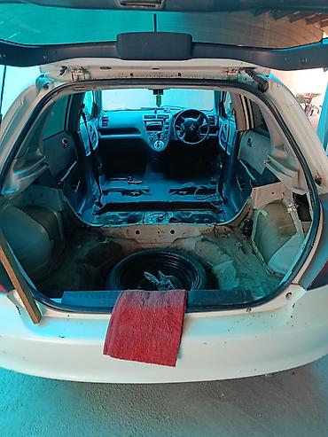 Honda Civic: 2001 г., 1.4 л, Бензин, Хетчбек — 6