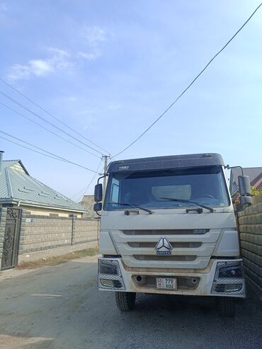 мини бетононасос: Сдаю самосвал Howo, 25 тонн, Долгосрочно