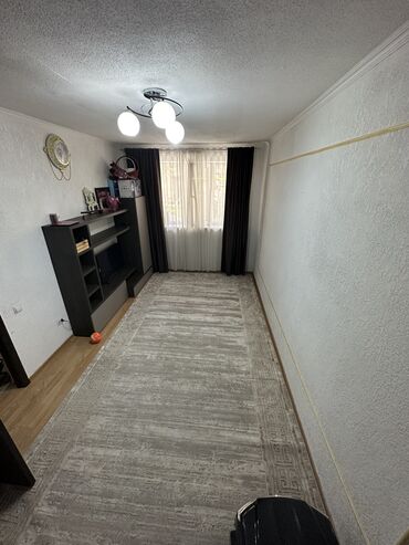 1 ком кв продажа: 1 комната, 37 м², Индивидуалка, Цокольный этаж этаж, Косметический ремонт
