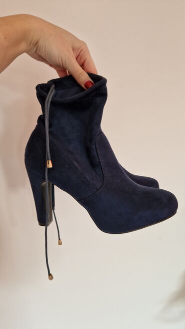 mistery shoes: Ankle boots, 39