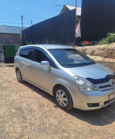 kirgiz auto: Toyota Corolla Verso: 2005 г., 1.8 л, Механика, Бензин, Минивэн — 1