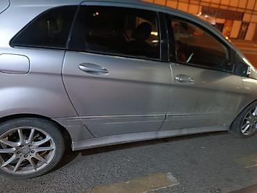 mini qadin masinlari: Mercedes-Benz B 170: 1.7 l | 2008 il Hetçbek — 3