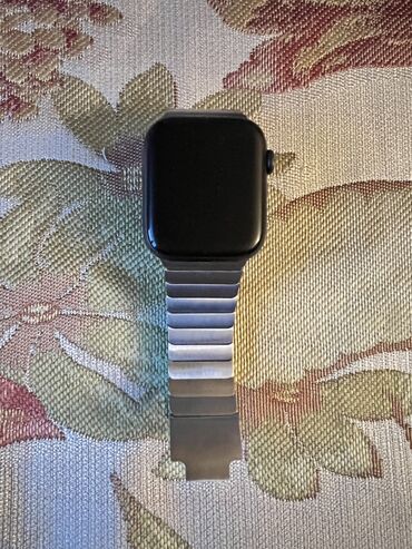 apple watch 6 qiymeti: Apple Watch series 6/ 44 mm NİKE EDİTİON Az istifadə olunub;