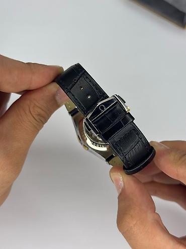 Şəxsi əşyalar: Omega Constellation kişi saatı – Avtomatik mexanizmli - Korpus — 5