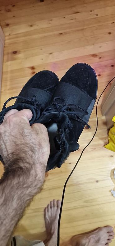 formula 1 biley: Adidas Yeezy Boost 750, qara rəng - Model: AQ2661 (etiketdə — 4