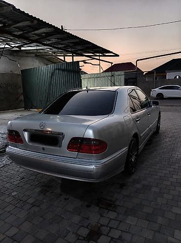 w210 duman: Mercedes-Benz 300: 3 l | 1998 il — 4