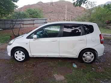 Honda: Honda Fit: 2003 г., 1.3 л, Автомат, Бензин, Седан