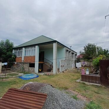 ismayilli heyet evi satilir: 3 otaqlı, 100 kv. m, Kredit yoxdur, Yeni təmirli