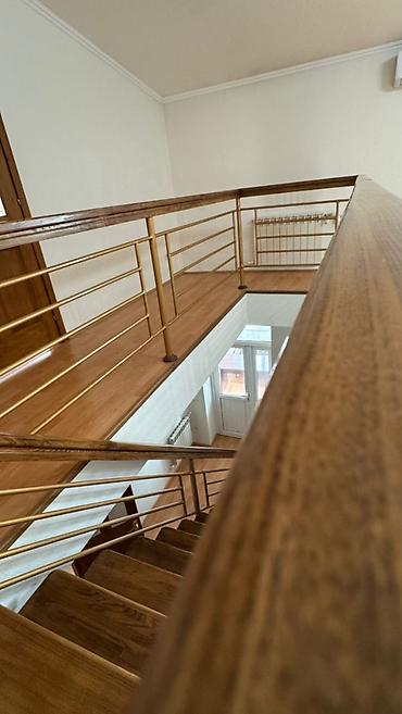 Продажа коттеджей и домов: Продается таунхаус На первой линии 11 микрорайон 275 м², 7 комнат 3 at lalafo.kg — 19 Продажа коттеджей и домов: Продается таунхаус На первой линии 11 микрорайон 275 м², 7 комнат 3 — 19