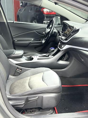 Chevrolet: Chevrolet Volt: 2017 г., 1.5 л, Вариатор, Электромобиль, Хэтчбэк — 9