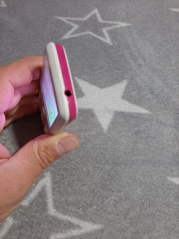 Ostali mobilni telefoni: Telefon BLU ispravan telefon radi na sve mreze,telefon prima dve na lalafo.rs — 8 Ostali mobilni telefoni: Telefon BLU ispravan telefon radi na sve mreze,telefon prima dve — 8