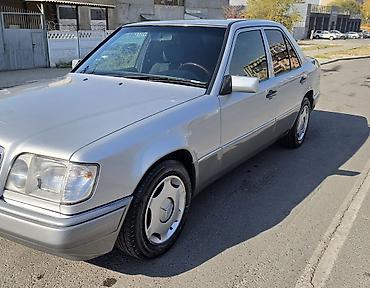 Mercedes-Benz E-Class: 1995 г., 2.2 л, Механика, Бензин, Седан
