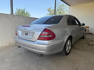 yan güzgülər s: Mercedes-Benz E 200: 2 l | 2004 il Sedan — 3