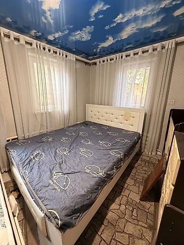 керебеттер: Двуспальная кровать-11000с односпальная кровать -7500с и детская — 4