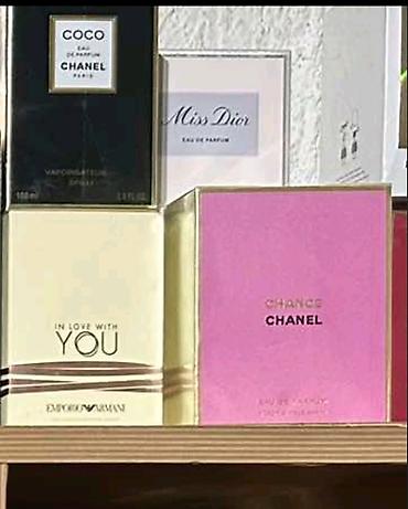 Parfemi: Original parfemi. 80ml.novi
fixna cena na lalafo.rs — 7 Parfemi: Original parfemi. 80ml.novi
fixna cena — 7