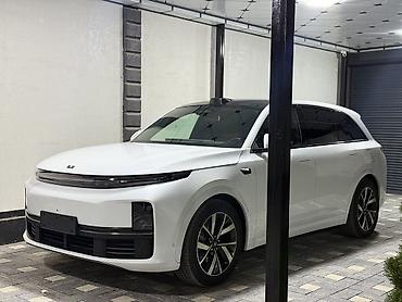 крыло каролла: Lixiang L7: 2024 г., 1.5 л, Автомат, Гибрид, Кроссовер — 1