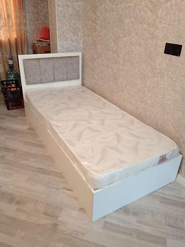 hamam kranti: Məhsul: Yumşaq başlıqlı yataq çərçivələri və döşəklər dəsti Təsvir: - — 10