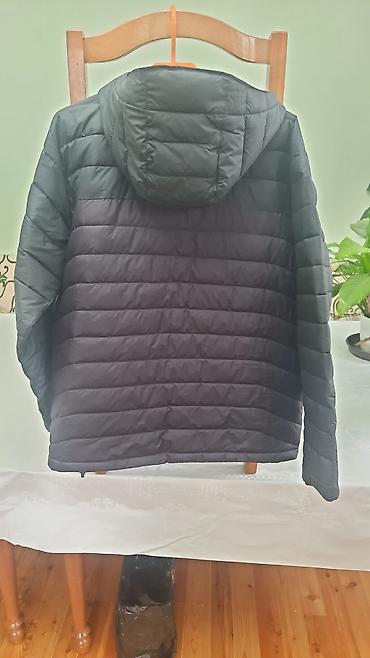 Куртки: Оригинал, хл, такие куртки по 300$ стоят. месяц носилась, отдам за — 11