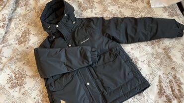 черная куртка зимняя: Пуховик